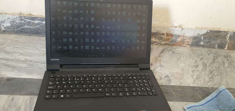 Laptop model Lenovo V11015IAP