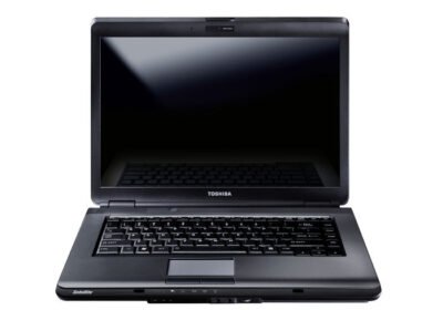 TOSHIBA-SATELLITE-L300D-LAPTOP-1
