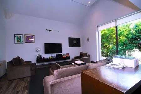 2 Kanal owner build well maintained modern bungalow for sale