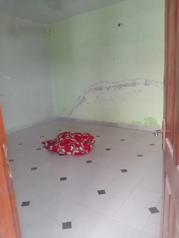 First floor and 2nd floor separate gate