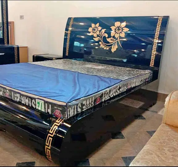 Double bed / bed set /gloss paint bed / Furniture