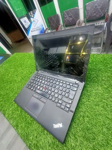 6Th Gen#Core i5#01TB HDD#04GB Ram#Lenovo #5Hour Battery#Like New A+