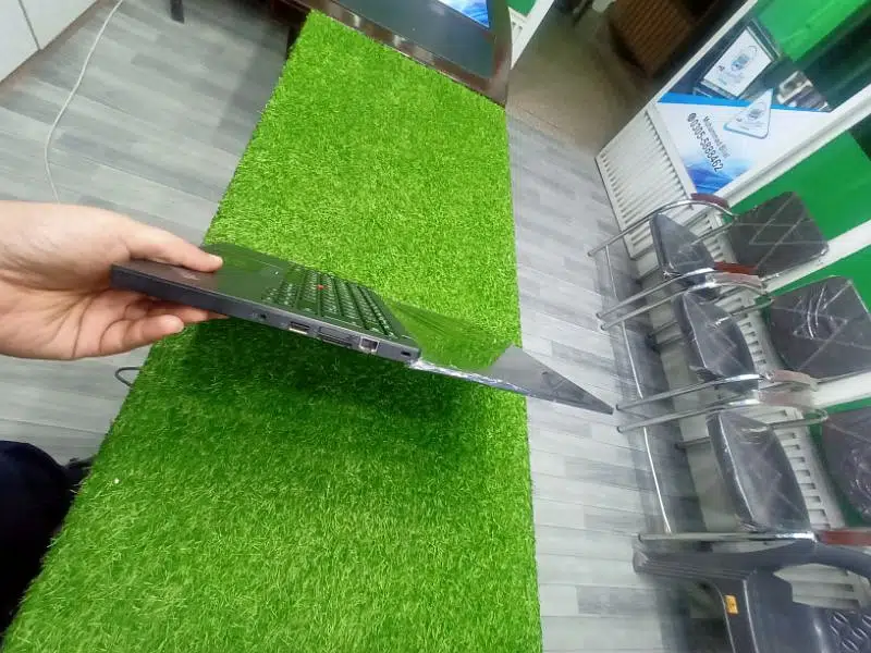 6Th Gen#Core i5#01TB HDD#04GB Ram#Lenovo #5Hour Battery#Like New A+