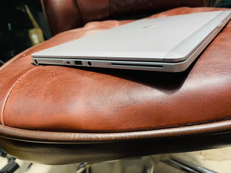 (GIFT by HP ELITEBOOK FOLIO) i5 4th (9480m) BOX PACK CONDITION