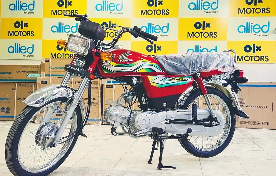 Honda CD70 CG125 2023 Latest Model Red and Black Colour Brand New