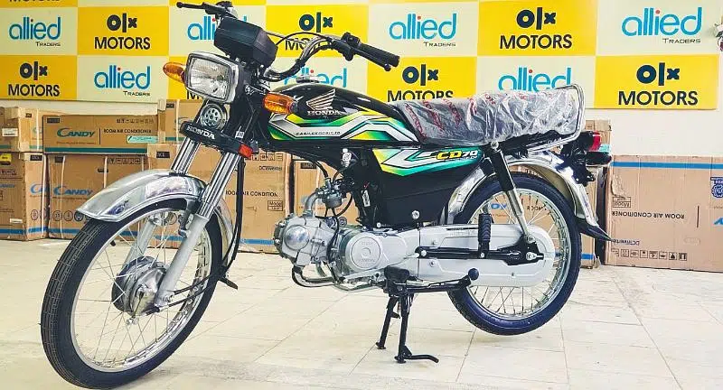 Honda CD70 CG125 2023 Latest Model Red and Black Colour Brand New