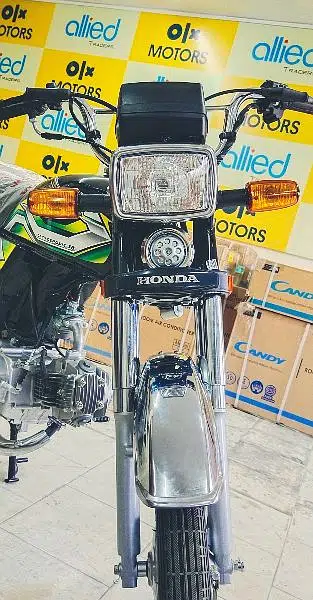 Honda CD70 & CG125 2023 Latest Model Red & Black Colour Available