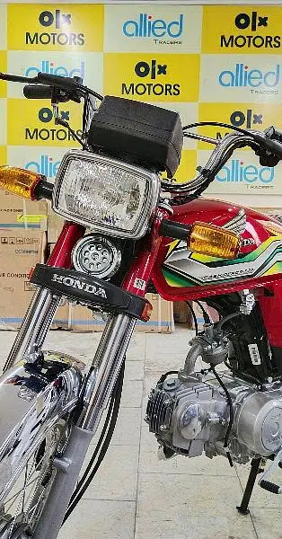 Honda CD70 CG125 2023 Latest Model Red and Black Colour Brand New