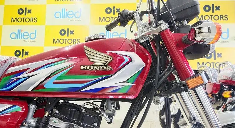 Honda CD70 CG125 2023 Latest Model Red and Black Colour Brand New