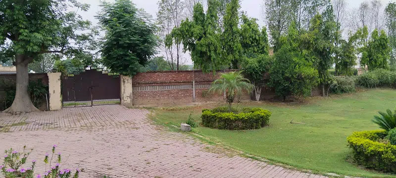 Fully Furnished And Luxury Farm House With Swimming Pool