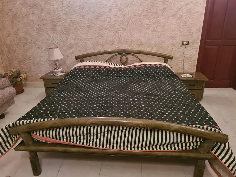 Solid wooden King Bed for Sale with mattress