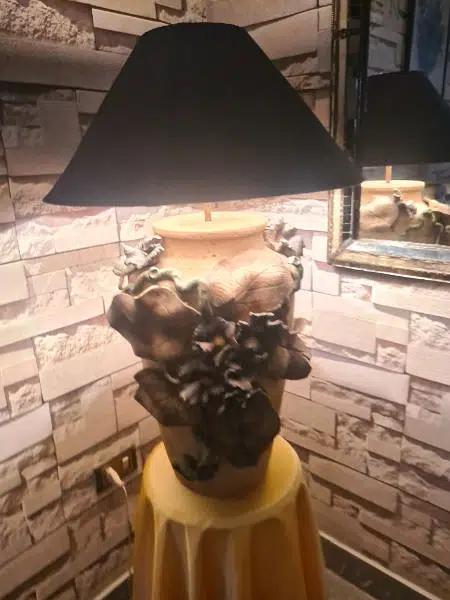 Amazing showpiece and crystals decoration