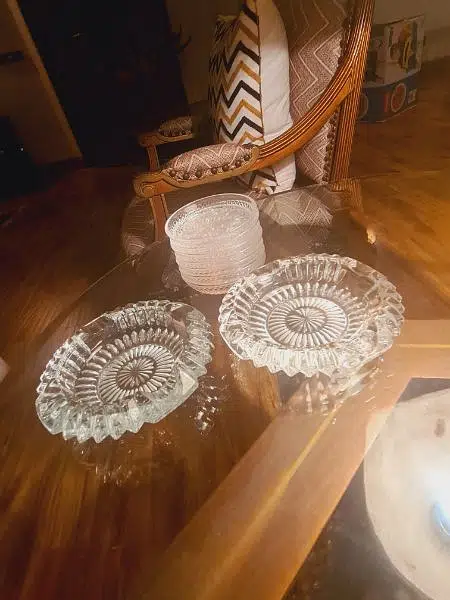 Amazing showpiece and crystals decoration