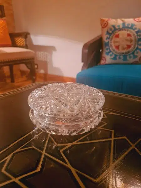 Amazing showpiece and crystals decoration