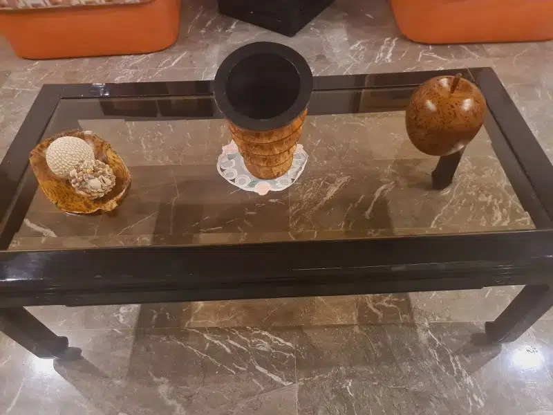 Amazing showpiece and crystals decoration