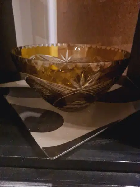 Amazing showpiece and crystals decoration