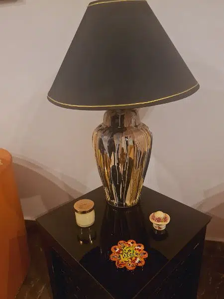 Amazing showpiece and crystals decoration