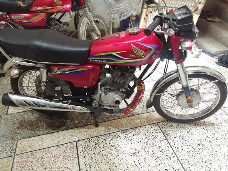Honda bike 125 cc for sale0307,,9553,,704