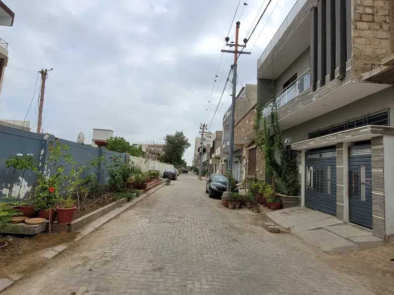 New 1st Floor Boundary Wall facing, wide road for URGENT rent