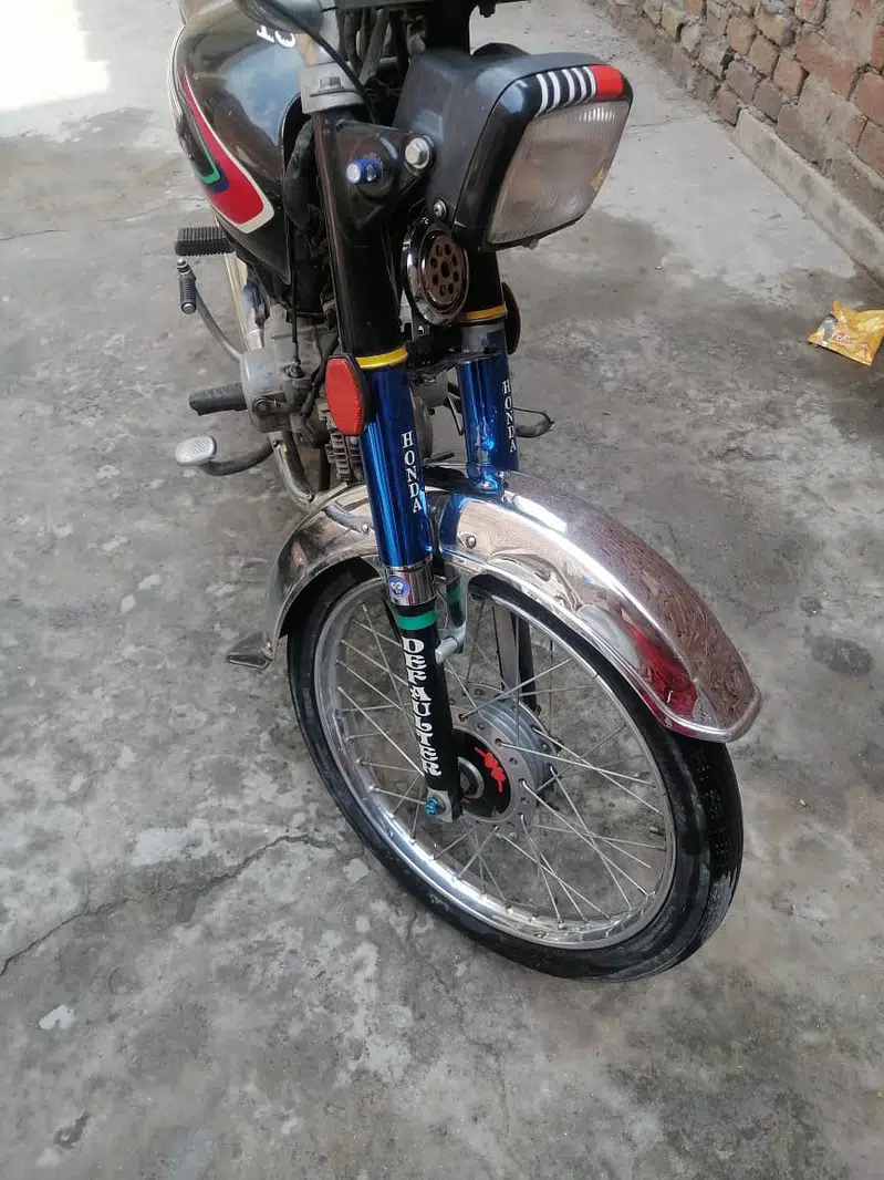 Honda CD70 complete kit / mukamil saman/tanky tapy/seat/tyers