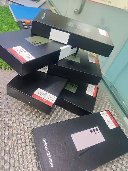 Samsung S23 ultra 12/256