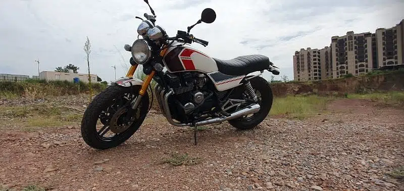 Honda CBX Heavy Bike