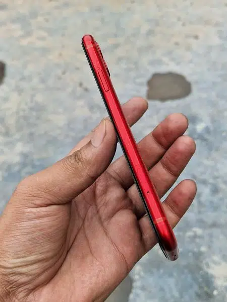 IPhone 11 Red Non PTA Sim working