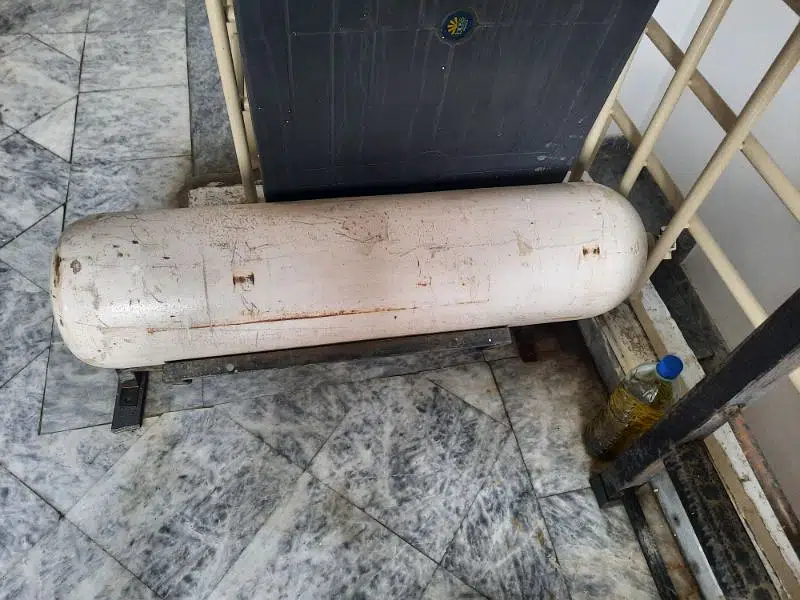 CNG kit and Cylinder