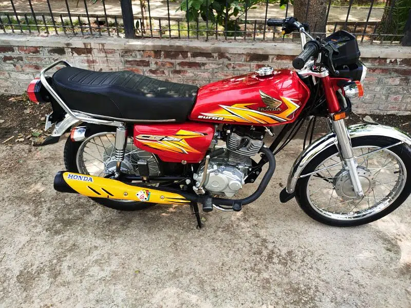 Honda 125 Model 2021 Only 5000+ KM Use Fbulous bike 100% Totel Originl