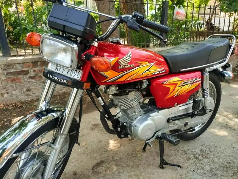 Honda 125 Model 2021 Only 5000+ KM Use Fbulous bike 100% Totel Originl