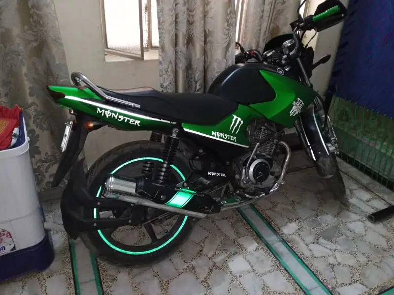 Yamaha bike YBR 125 for sale