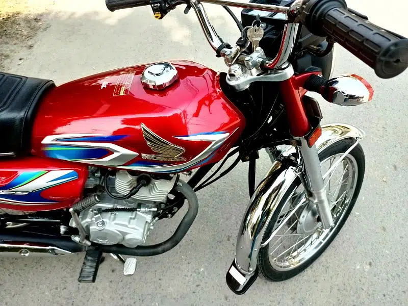 Honda 125 MODEL 2021/2022 JUST BUY AND DRIVE VERY NEW BIKE