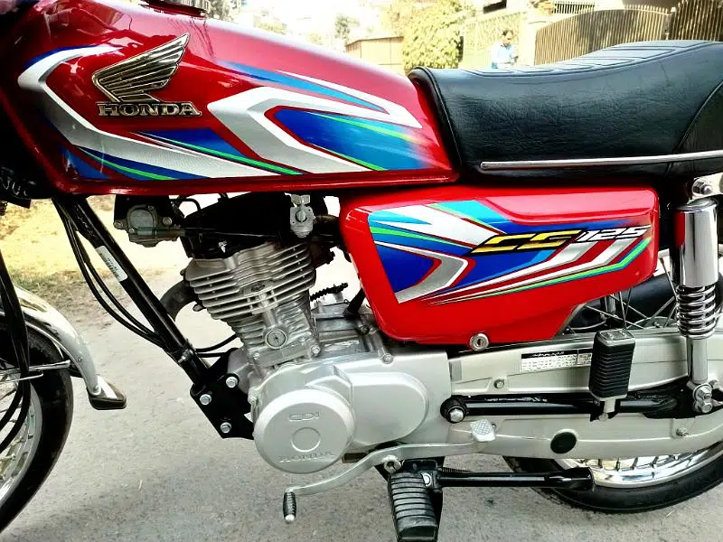 Honda 125 MODEL 2021/2022 JUST BUY AND DRIVE VERY NEW BIKE