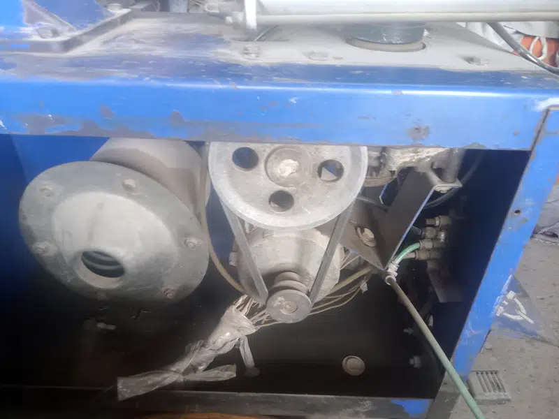 tyre changer machine