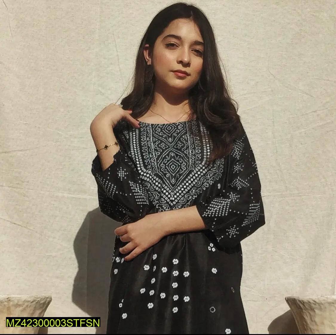 2 Pcs Women Arabic Lawn Chunri Stitched Suit