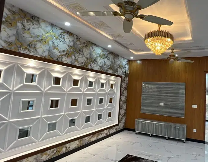 10 Marla Brand New House At Ideal Location In Central Park Lahore