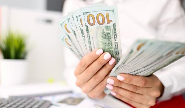 Take Out Short Term Loans Online to Get Rid of Debt